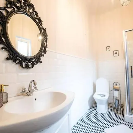 Natalia & Didier Lägenhet *